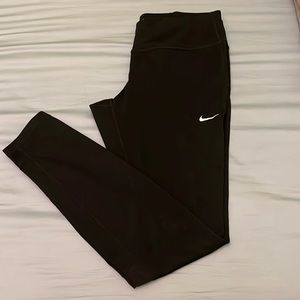 NIKE Dri Fit Breathable Athletic Leggings